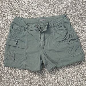 Maurices Olive Cargo Shorts for Women, size 10